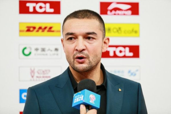 牛人配资 媒体人：西热力江拍探店很浪费时间 NBA夏联教练组都是可以运作的